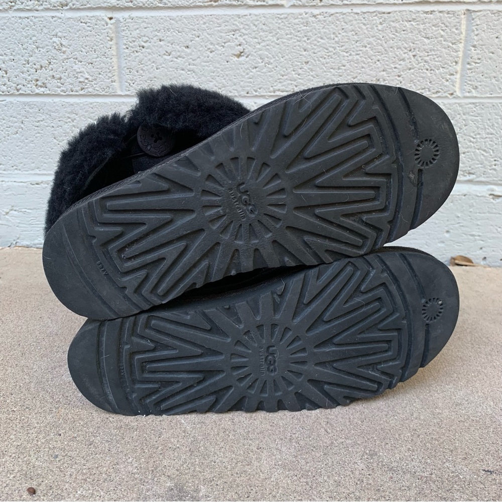 Ugg // Bailey Button Boot - Size 8 - image 8